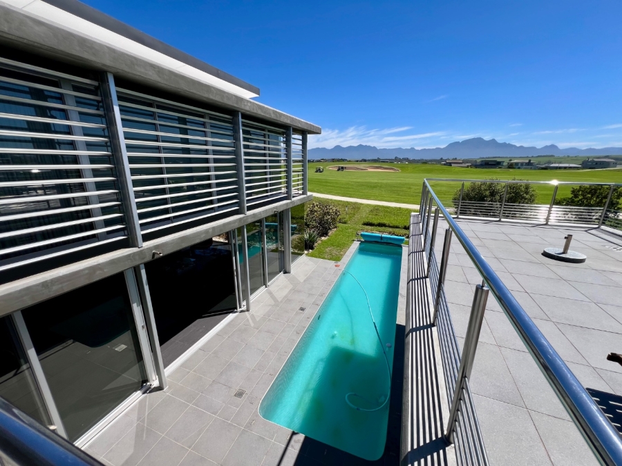 5 Bedroom Property for Sale in Oubaai Western Cape